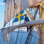 Ungdomar-beslar-storseglet-pa-Tre-Kronor_Foto-MS_mini